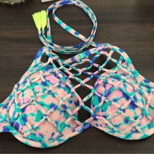 34B Shade&Shore Swim